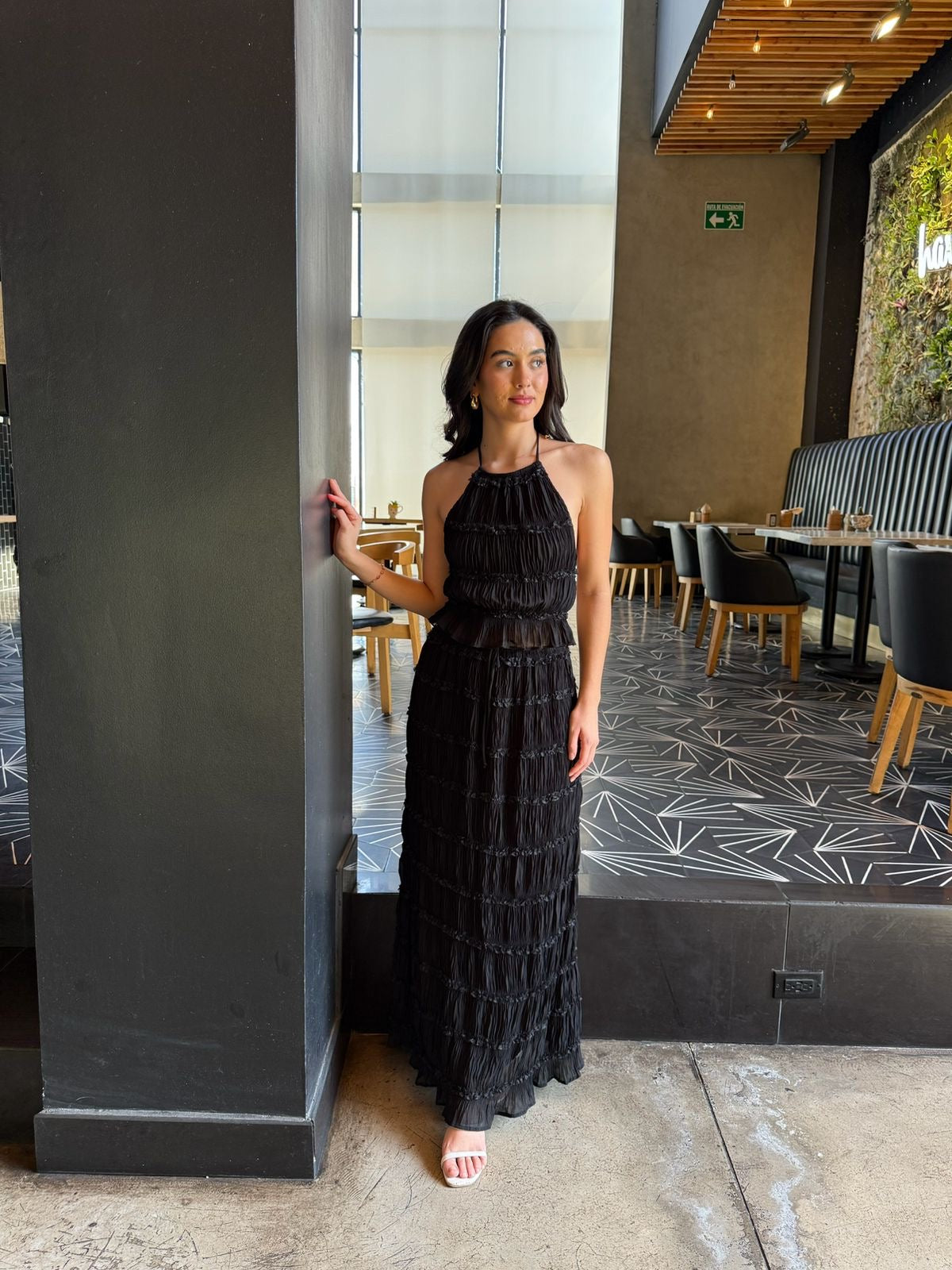 Conjunto Corrugado Escote Espalda