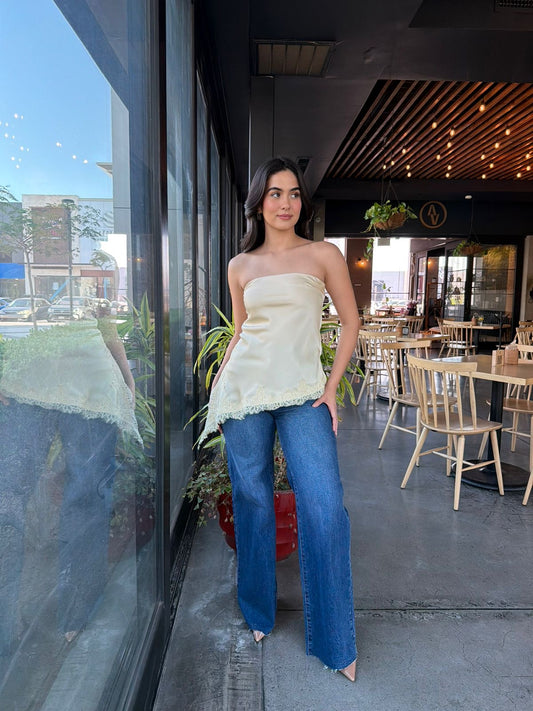 Blusa Strapless con Encaje