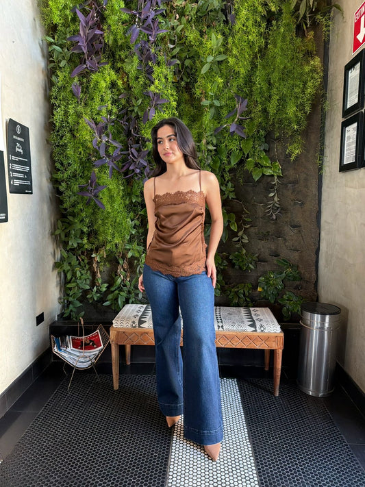 Blusa Encaje Chocolate