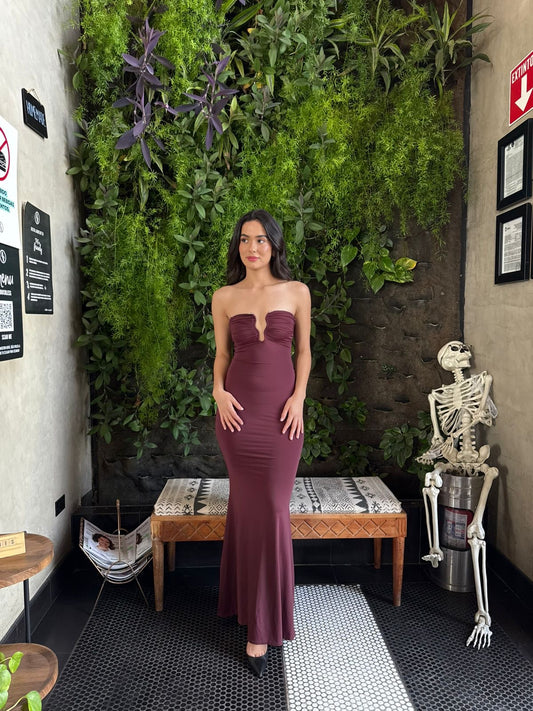 Vestido Strapless con Escote Corrugado