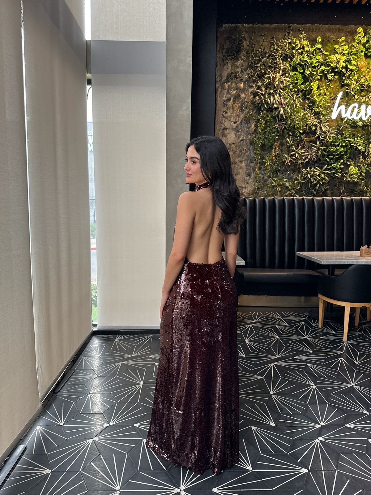 Vestido Halter Lentejuela Cherry