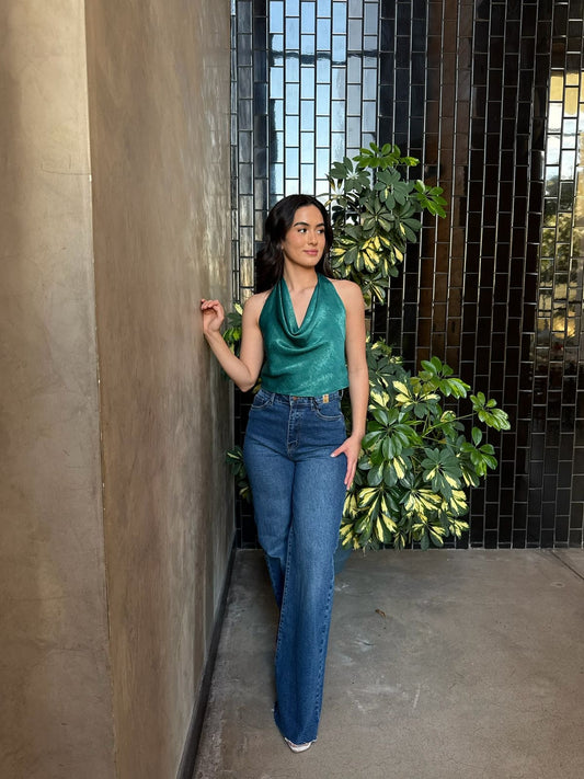 Blusa Halter Satinada