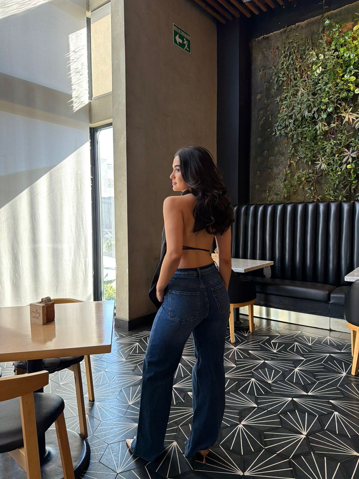 Blusa Halter Larga Satinada
