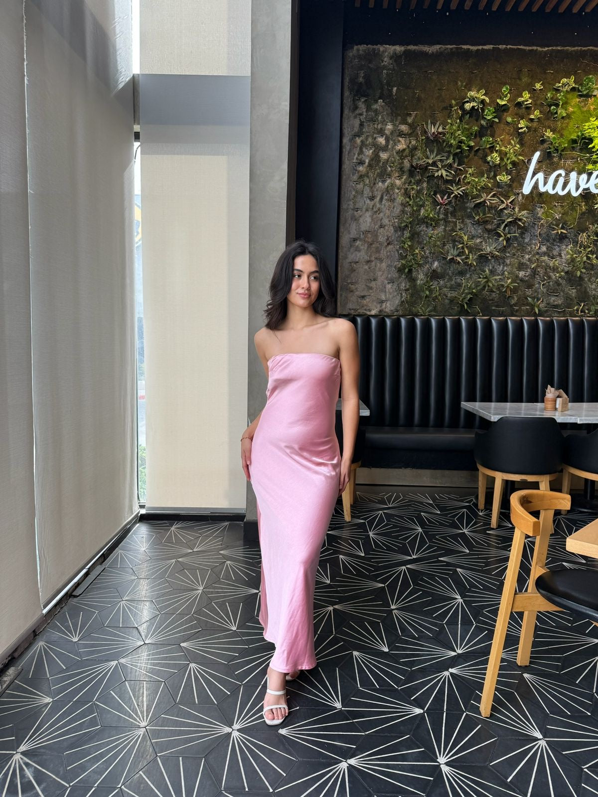 Vestido Satin Strapless