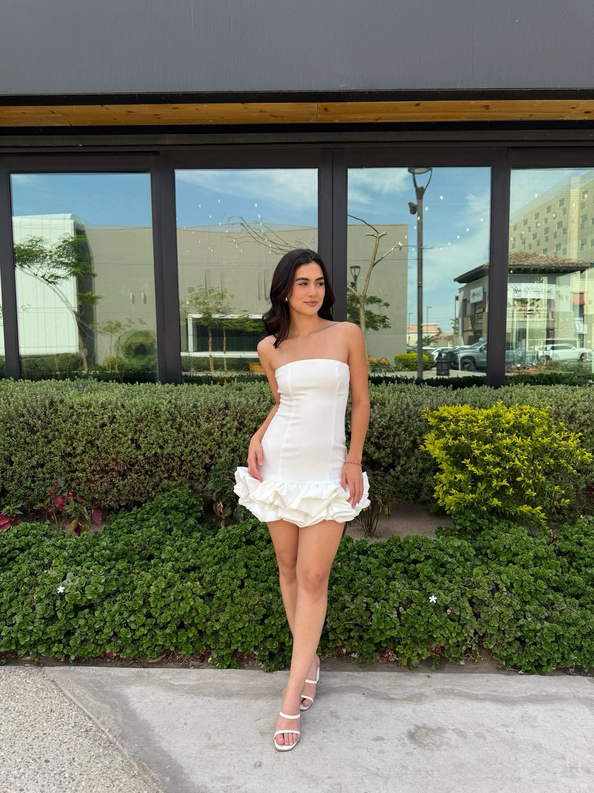Vestido Strapless Mini Olanes