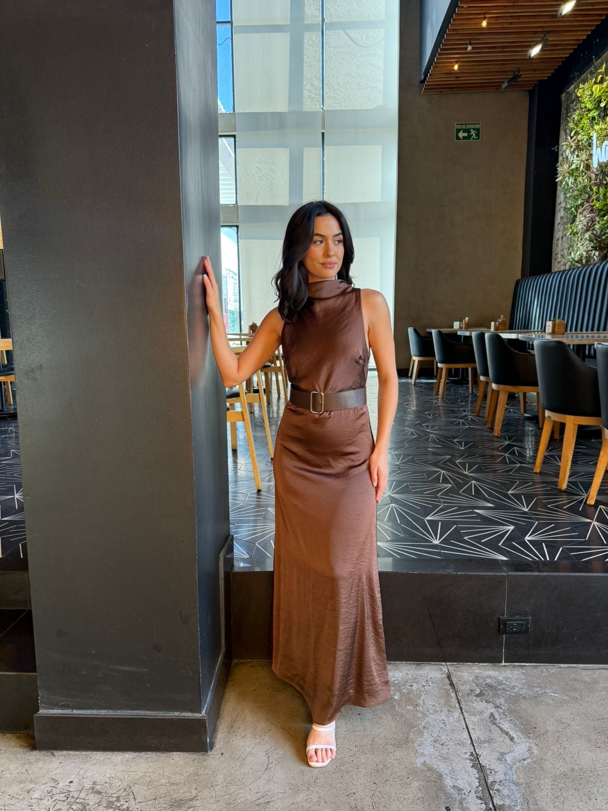 Vestido Satin con Cinto