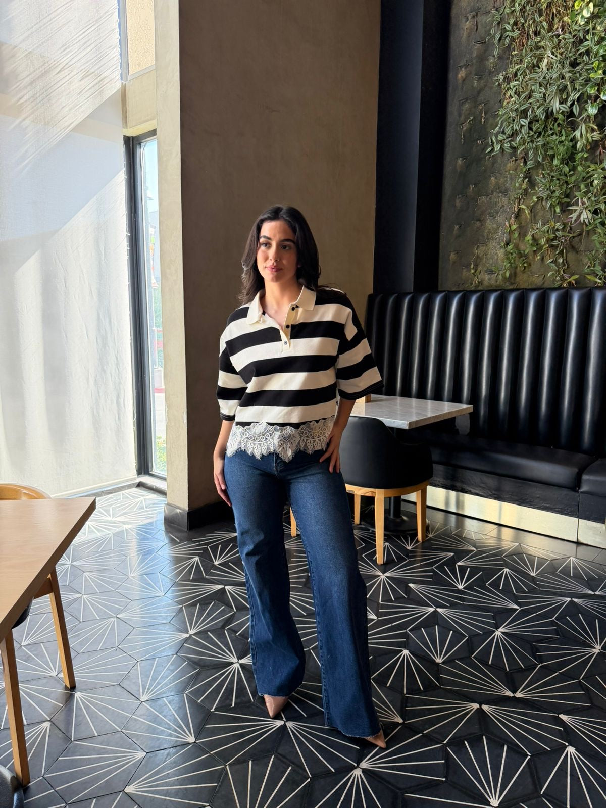 Blusa tipo Polo con Encaje