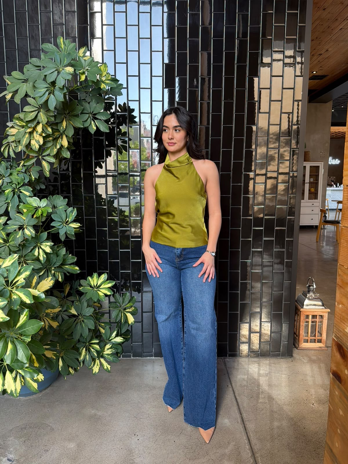 Blusa Halter Satinada - Verde
