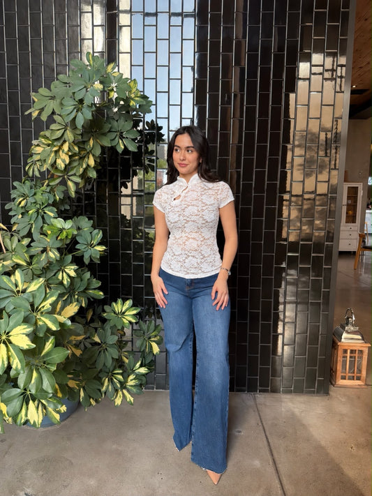 Blusa Encaje con moños en Escote - Blanca