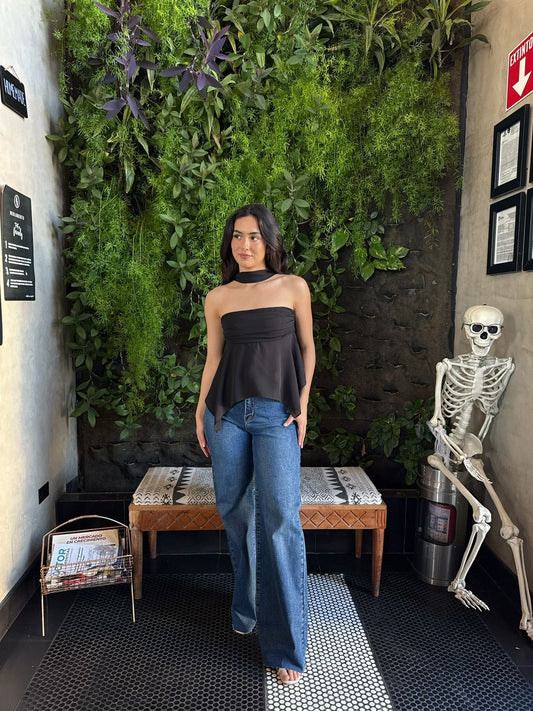 Blusa Strapless con Mascada