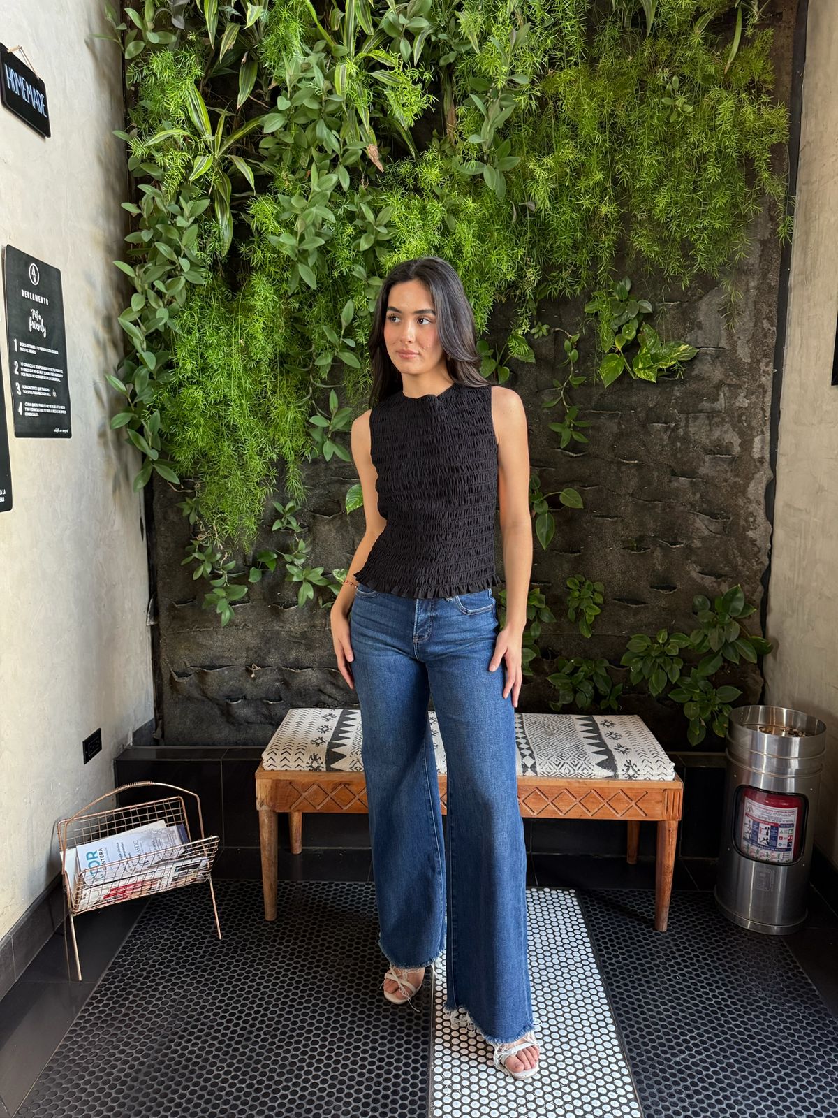 Blusa Corrugada Escote Espalda