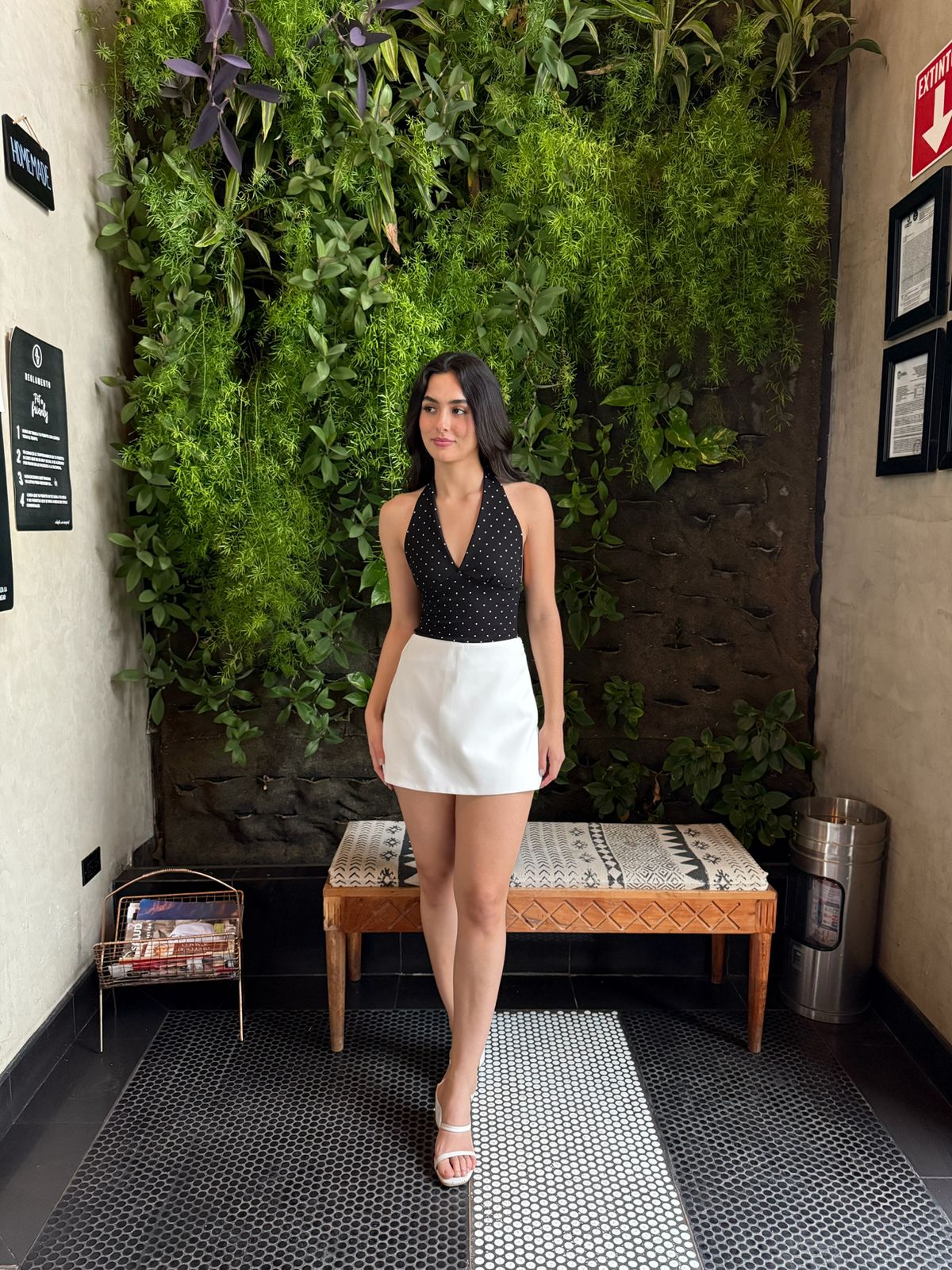 Blusa Halter Dots blancos