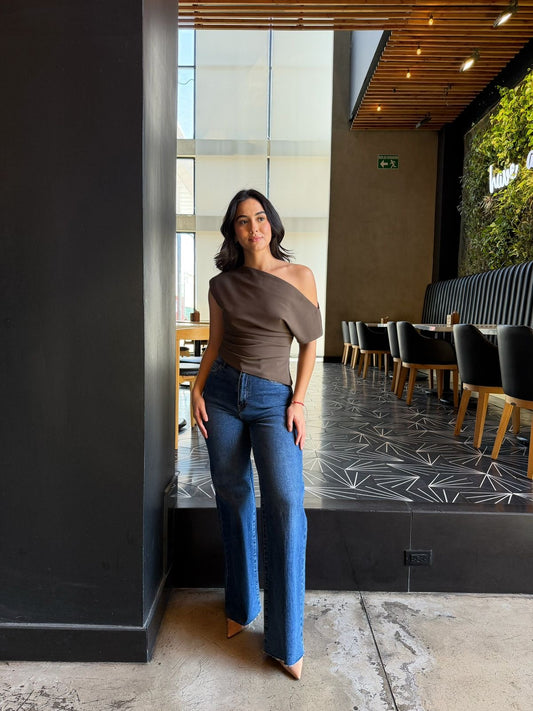 Blusa un Hombro Asimétrica - Café