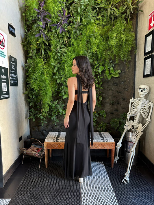 Vestido Strapless con Mascada