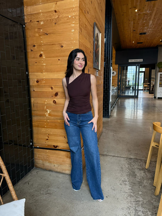 Blusa con tirante Asimétrico