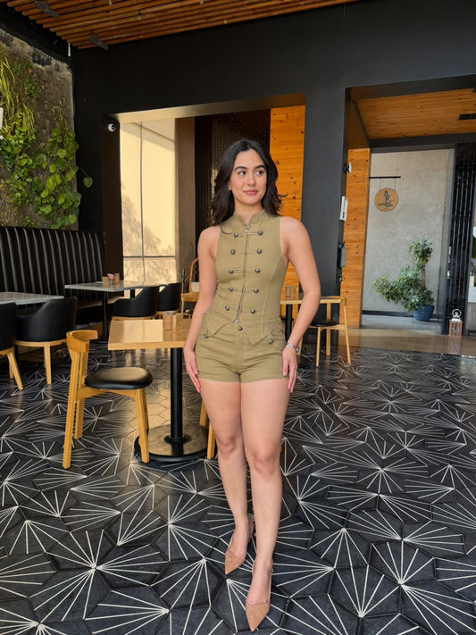 Conjunto de Mini Short con Botones