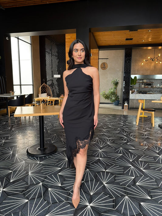 Vestido Halter con Mascada - Negro