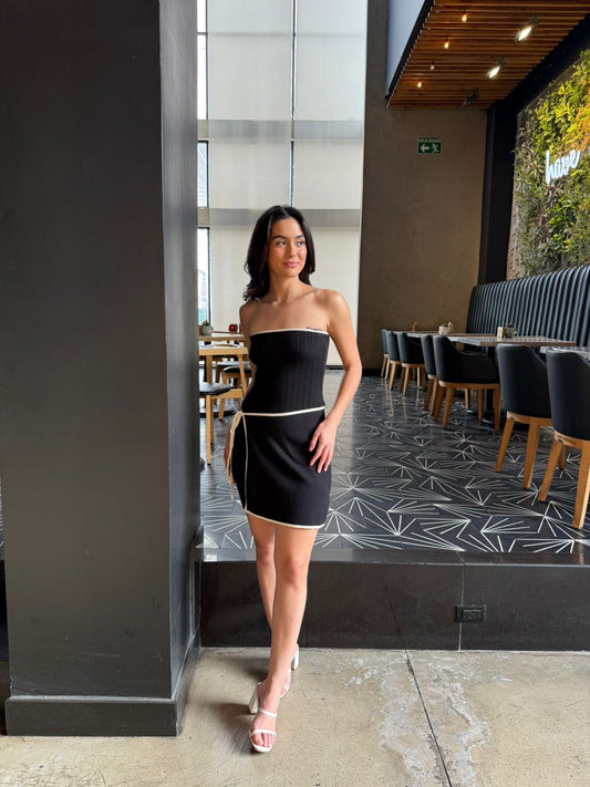 Vestido Strapless Contorno