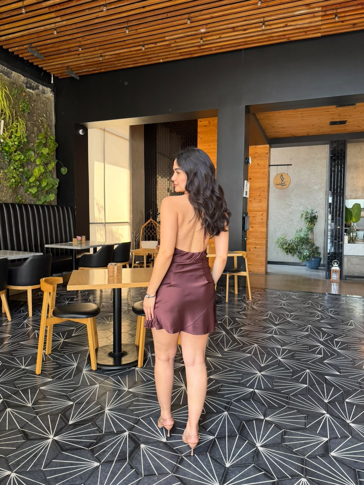 Vestido Halter Satinado - Vino