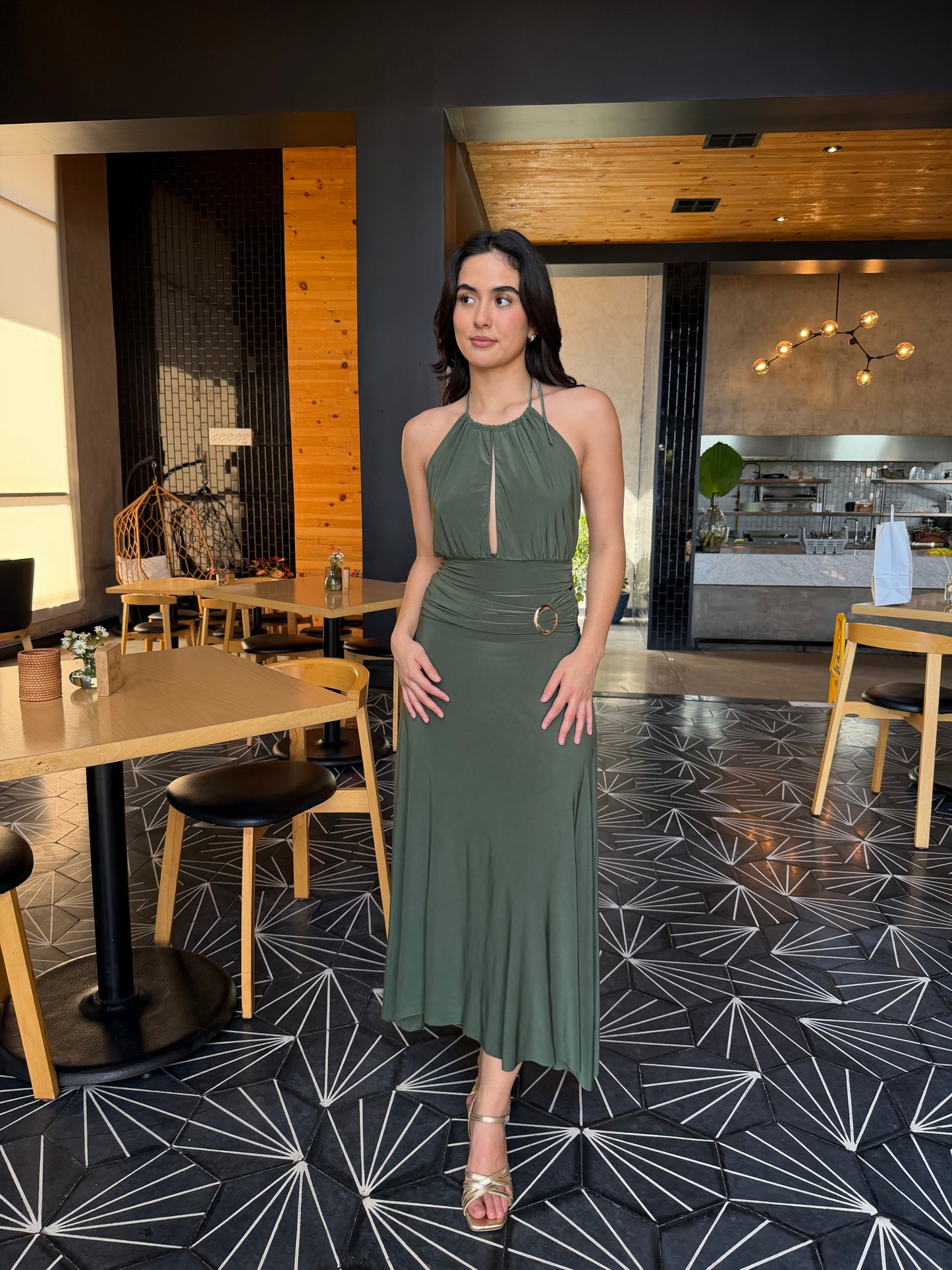Conjunto Falda Midi- Detalle Argolla