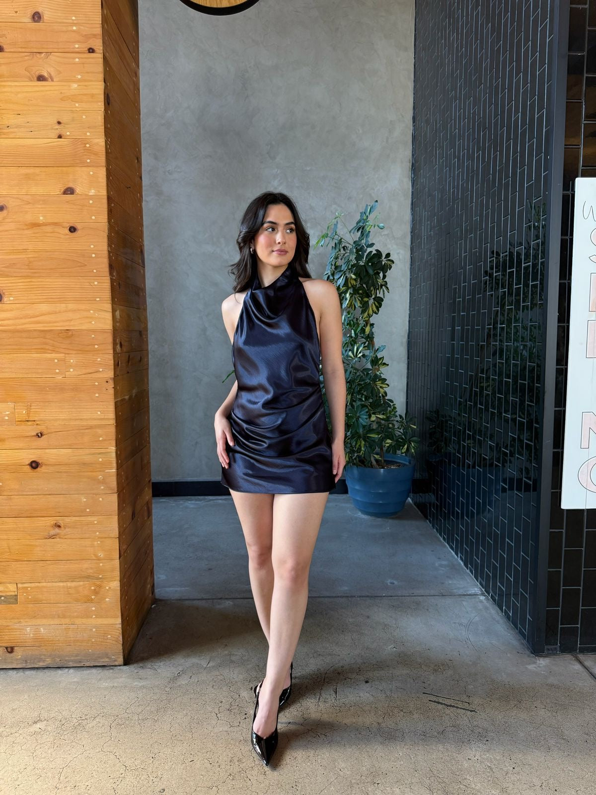 Vestido Halter Satinado Navy