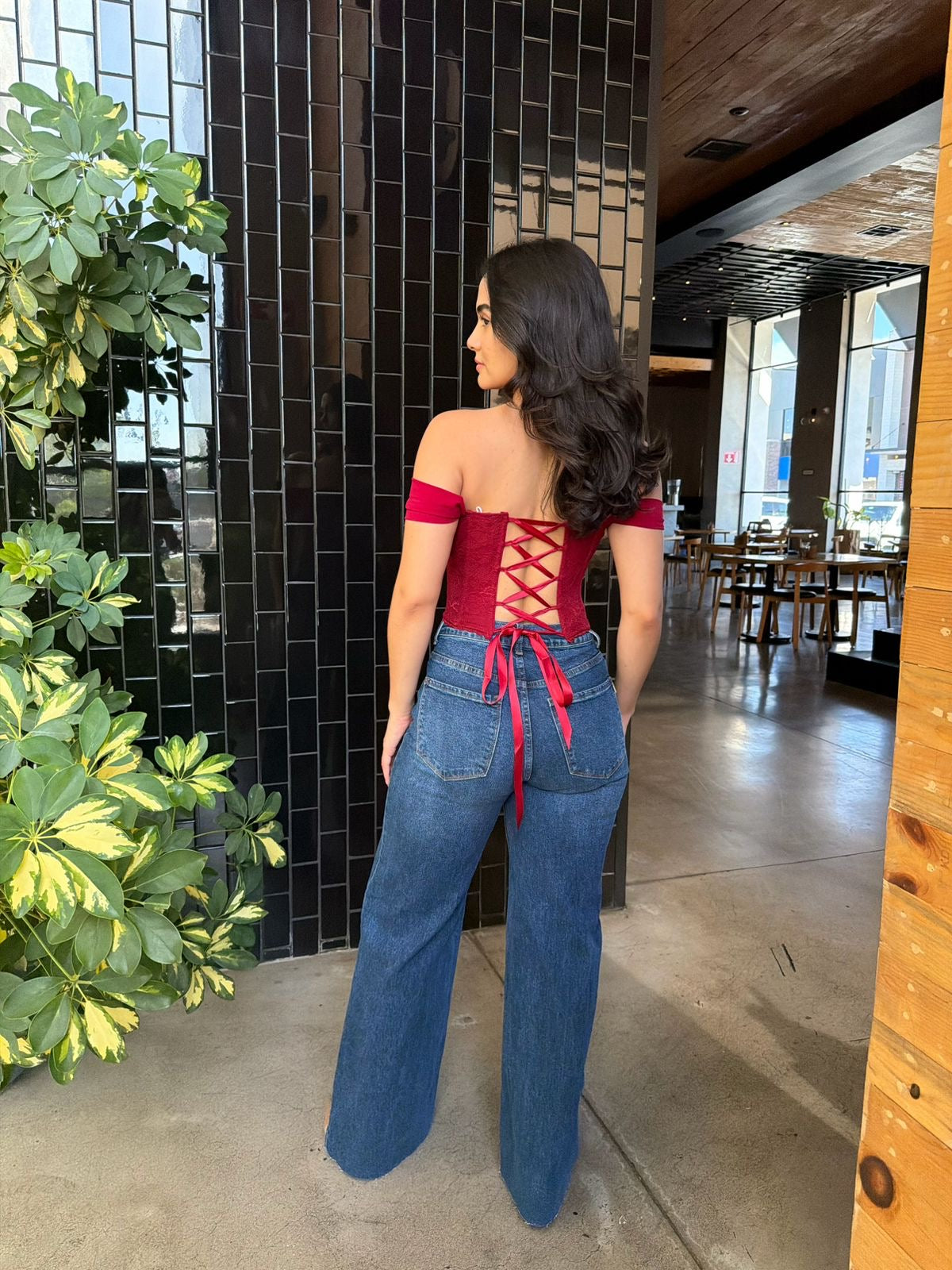 Corset con Manga Caida