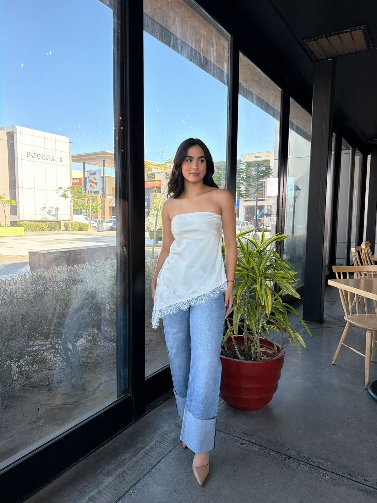Blusa Strapless Satin/Encaje Asimétrica - Blanco