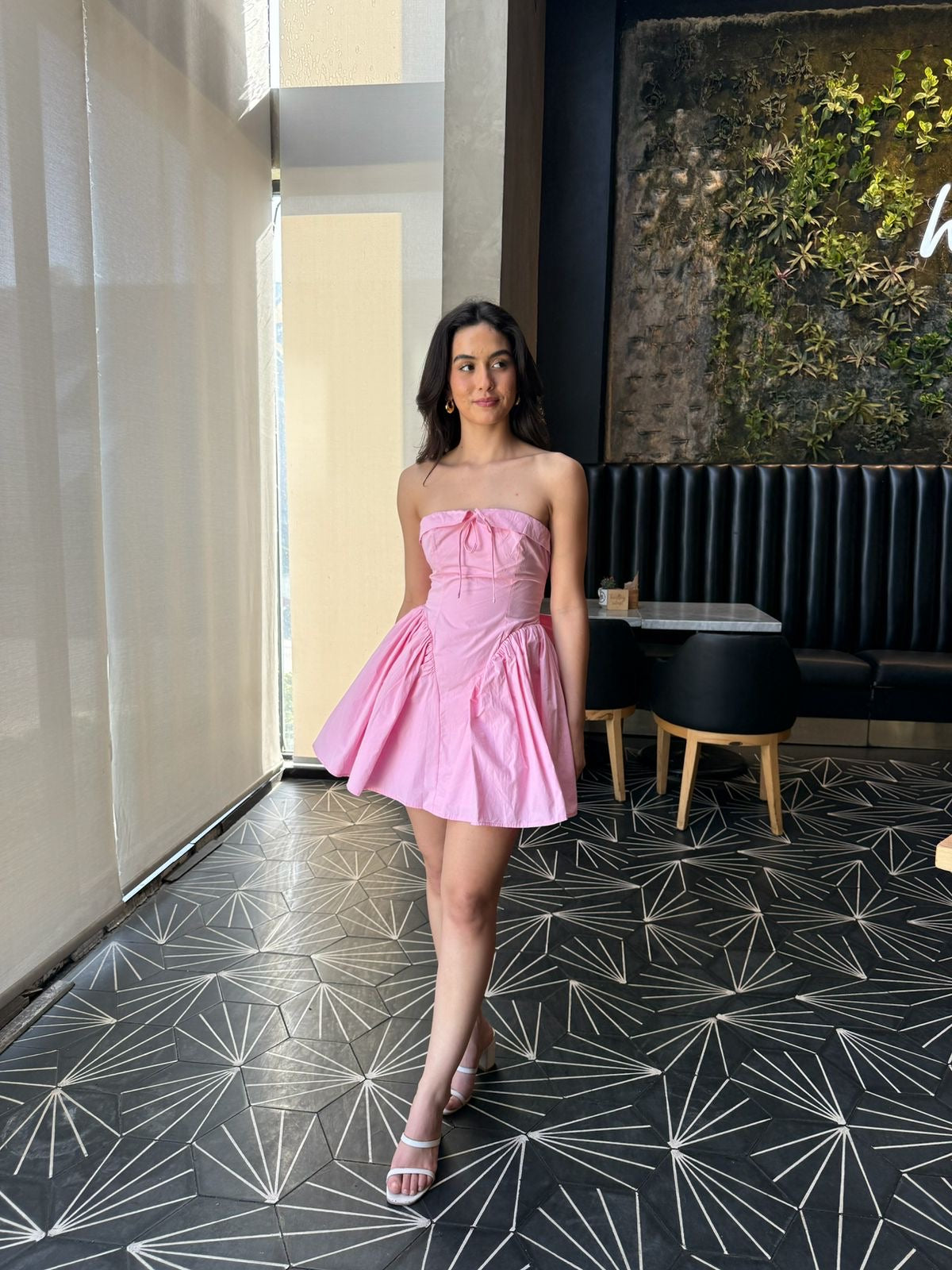 Vestido Strapless Moño