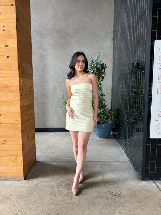 Vestido Strapless Satinado