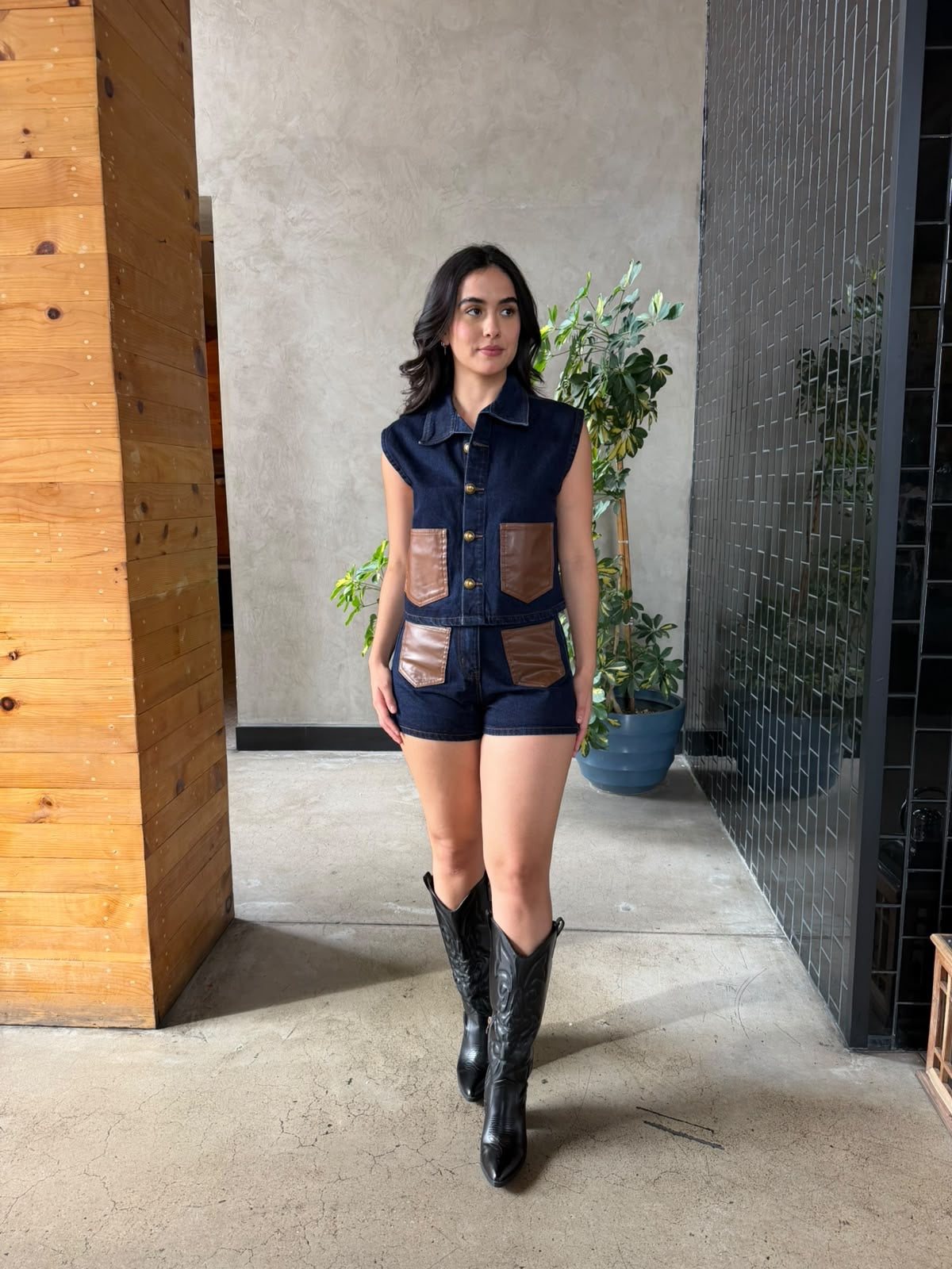 Conjunto Denim con Bolsas Vinipiel Café