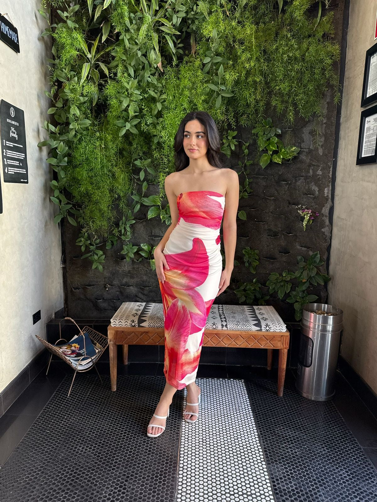 Vestido Mesh Flores Rosas