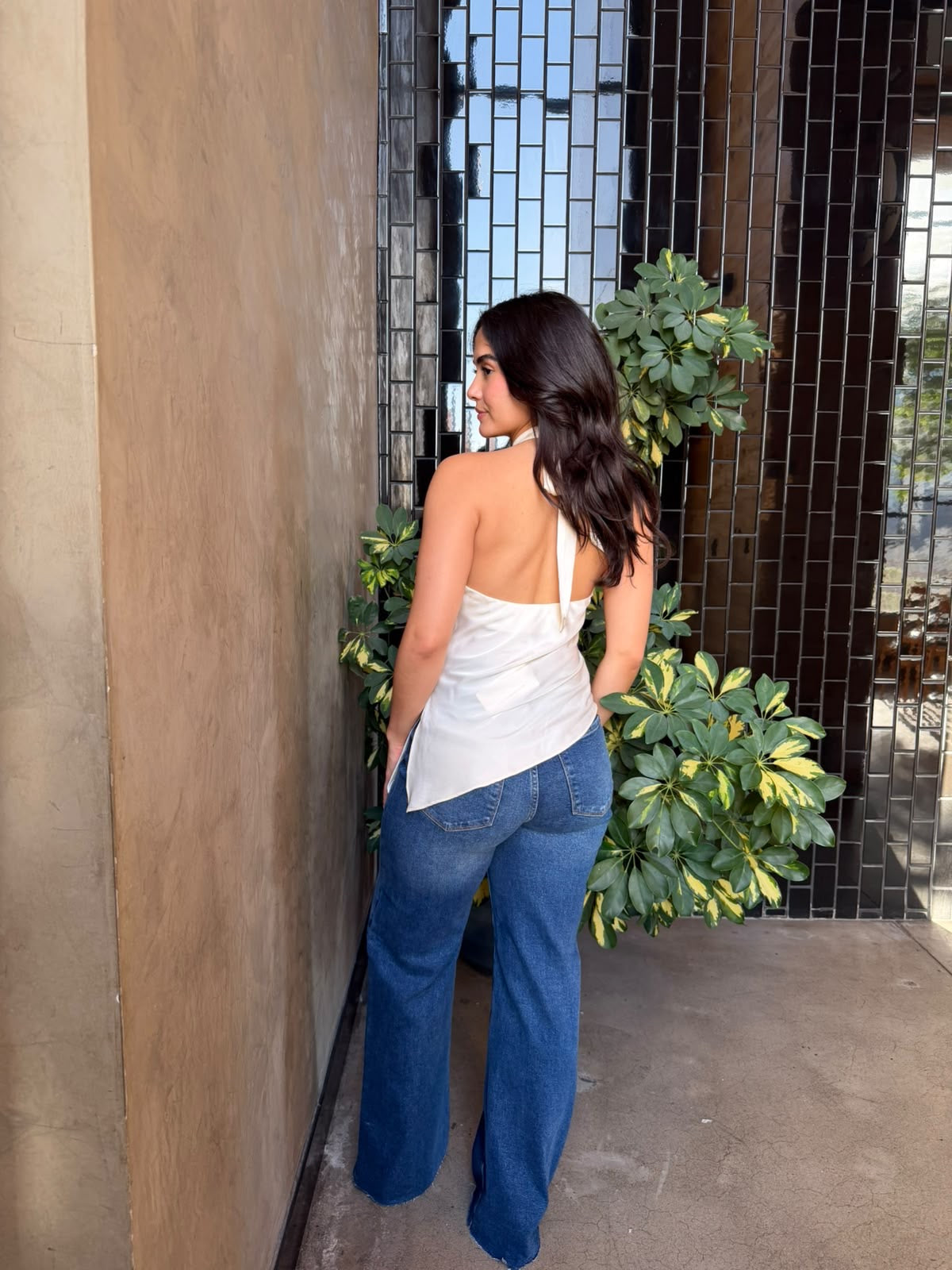 Blusa Halter Satinada con Escote Circular - Ivory