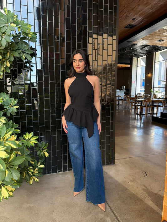 Blusa Halter con Olan