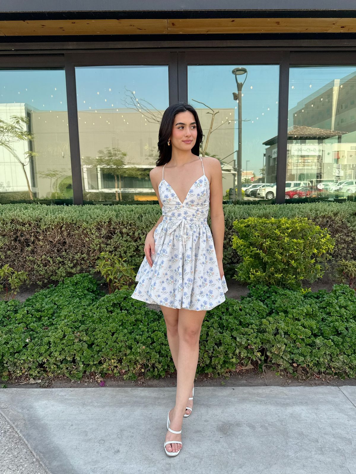Vestido escote flores
