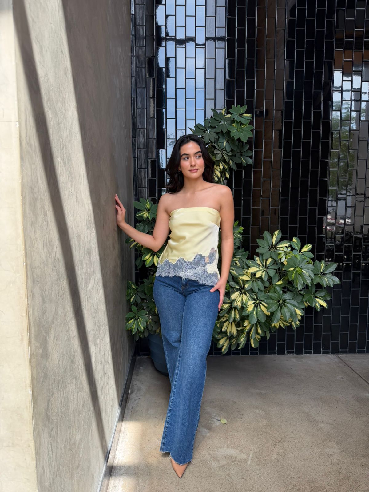 Top Strapless Satin/Encaje - Amarillo