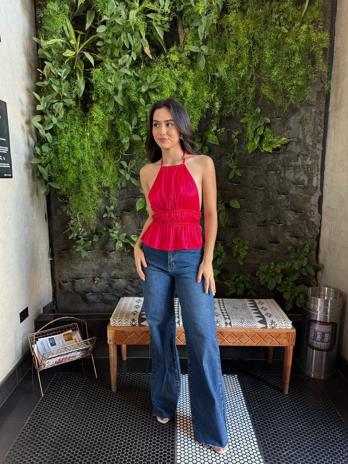 Blusa Satin Escote Espalda