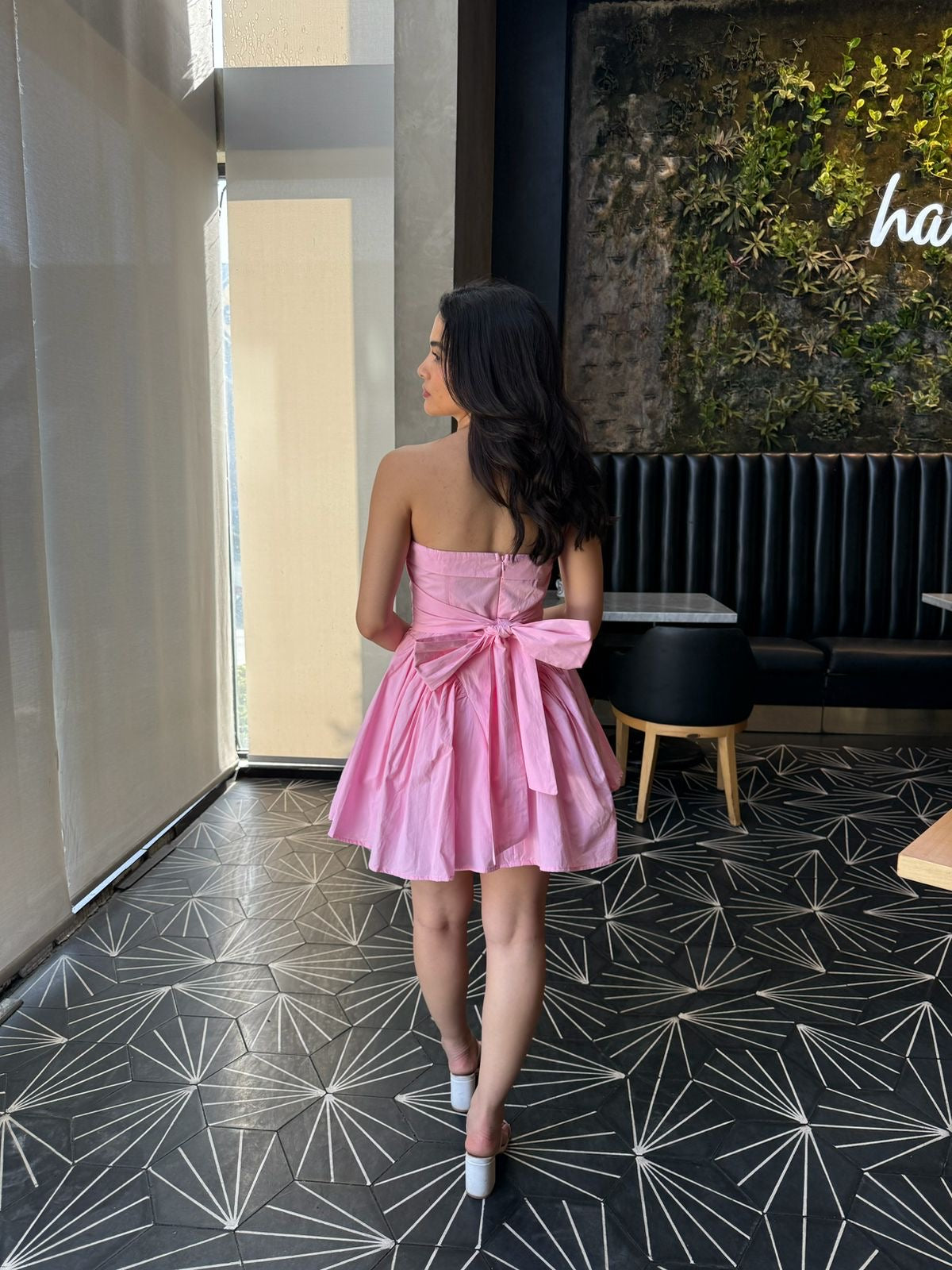 Vestido Strapless Moño