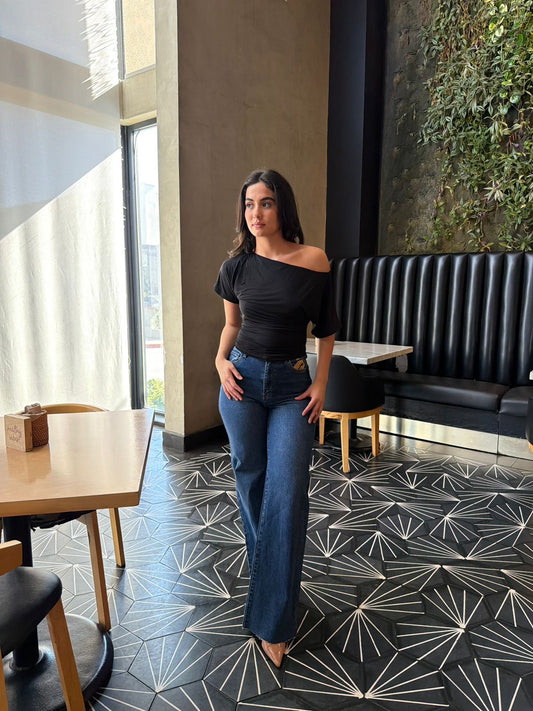 Blusa Asimétrica Licra - Negro