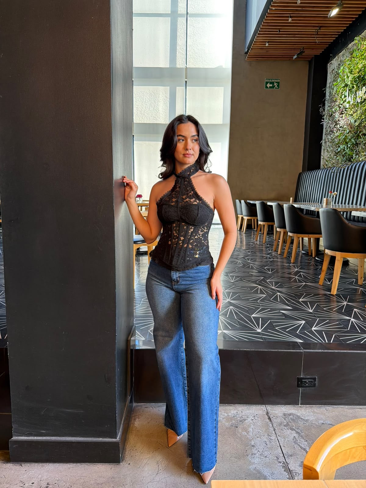 Corset Halter de Encaje - Negro