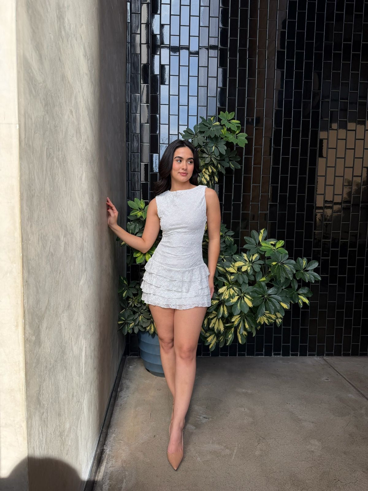 Vestido de Encaje con Olanes