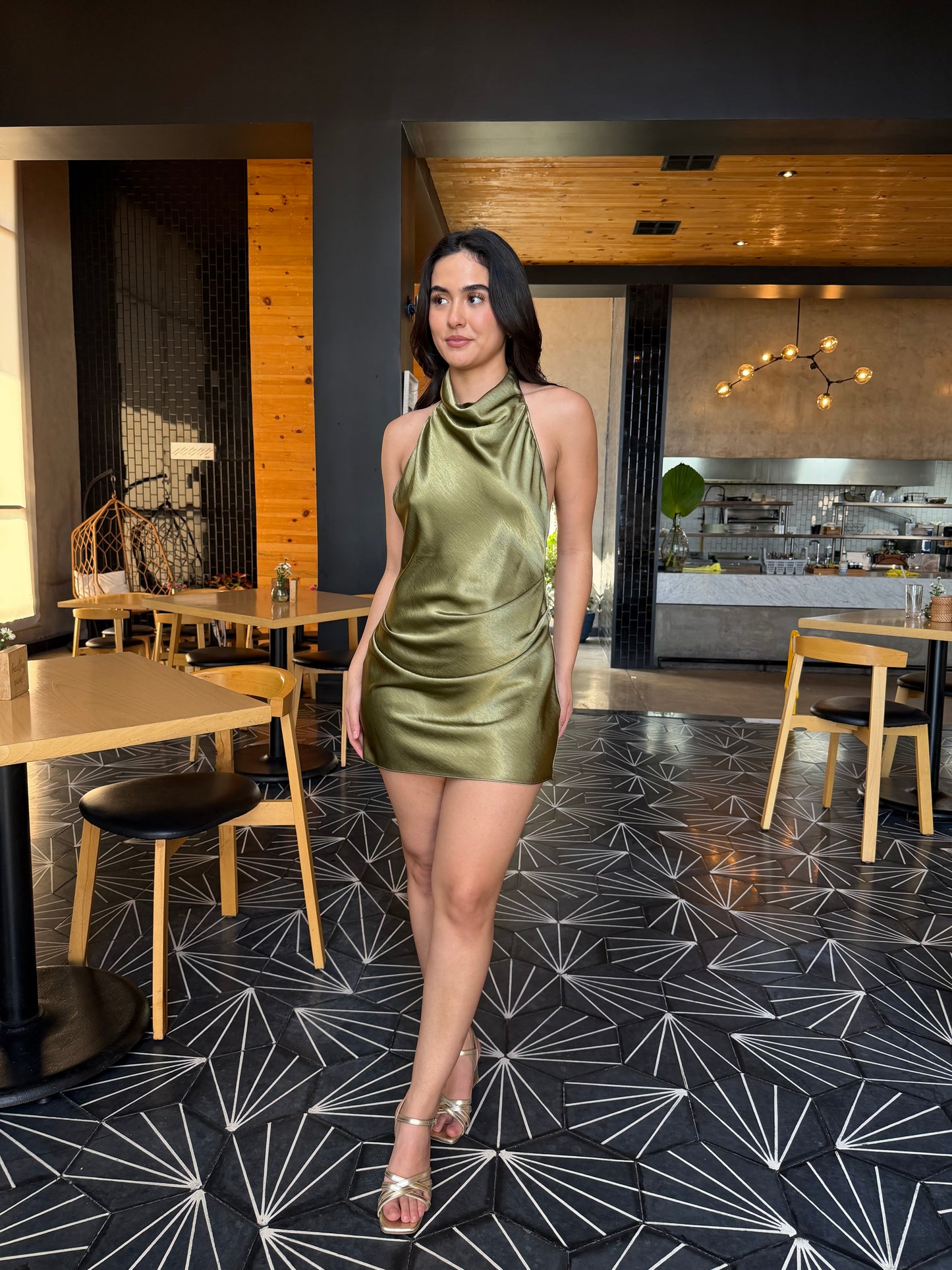 Vestido Halter Satín-Verde