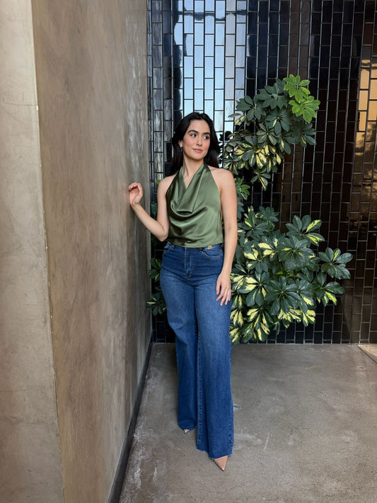 Blusa Halter Satinada