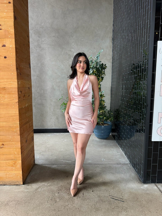 Vestido Halter Satinado