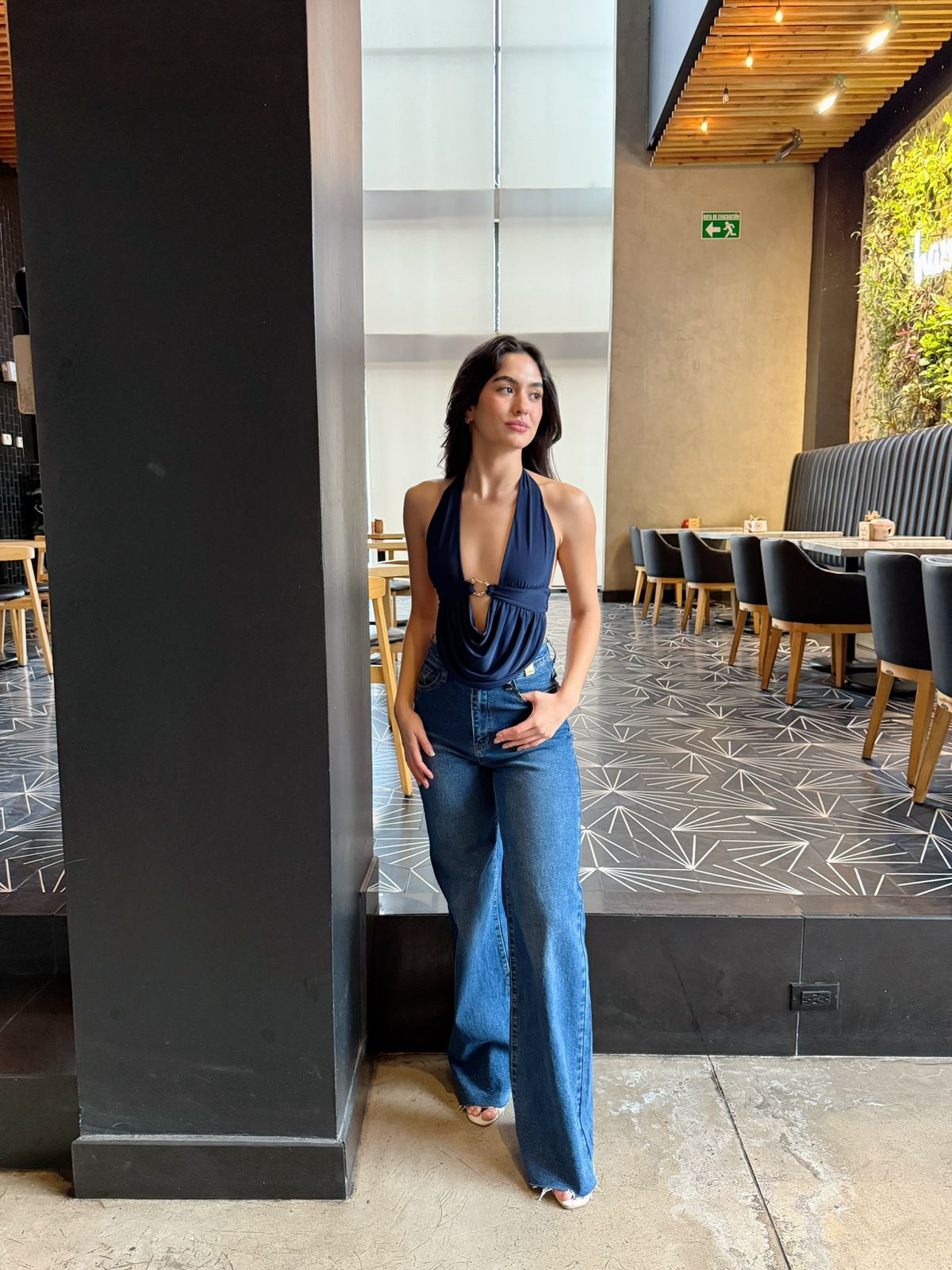 Top Halter Argolla & Escotes